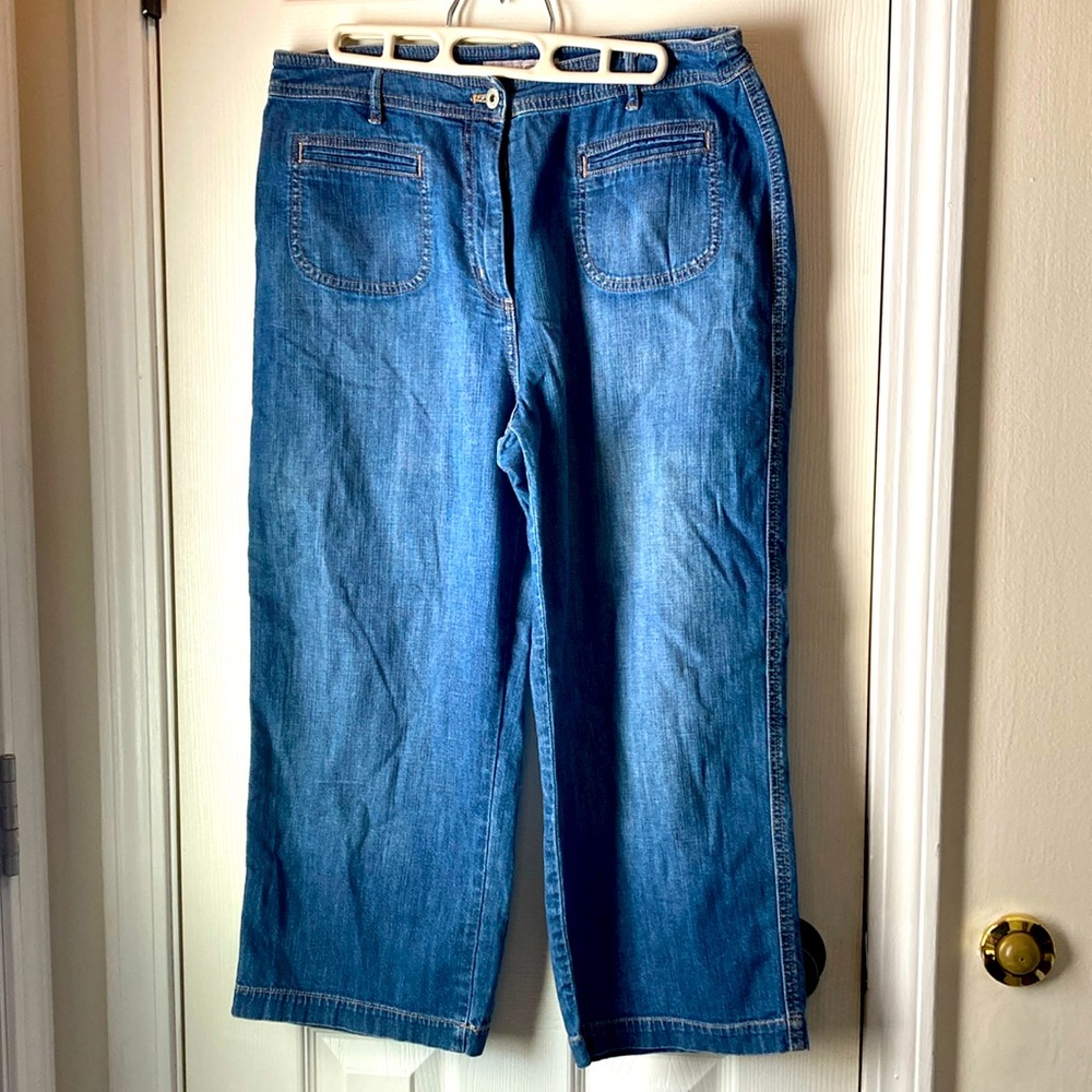Chiccos cropped wide leg jeans.